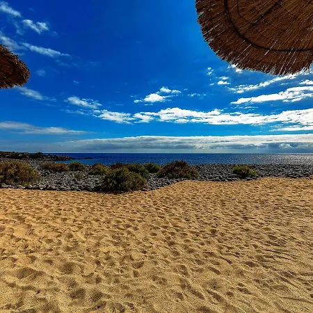 Okeanos Front Line San Blas Villa